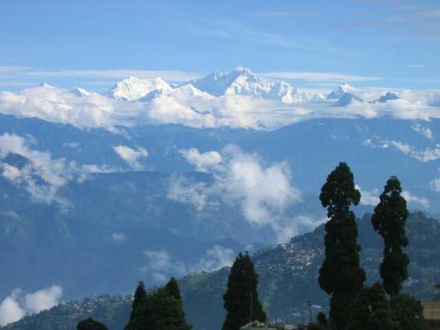 Broadway Hotel Darjeeling  Esterno foto