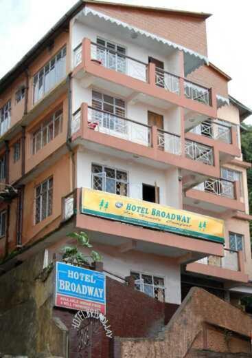 Broadway Hotel Darjeeling  Esterno foto