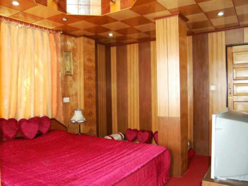 Broadway Hotel Darjeeling  Esterno foto